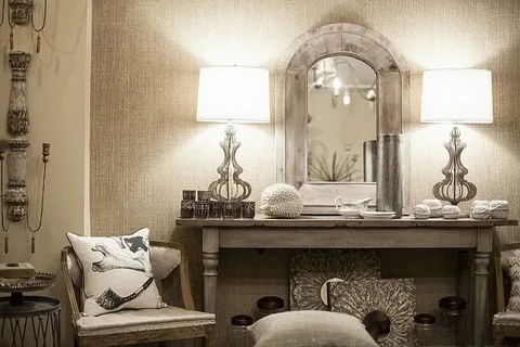 How To Blend Modern & Vintage Elements Seamlessly In Design?