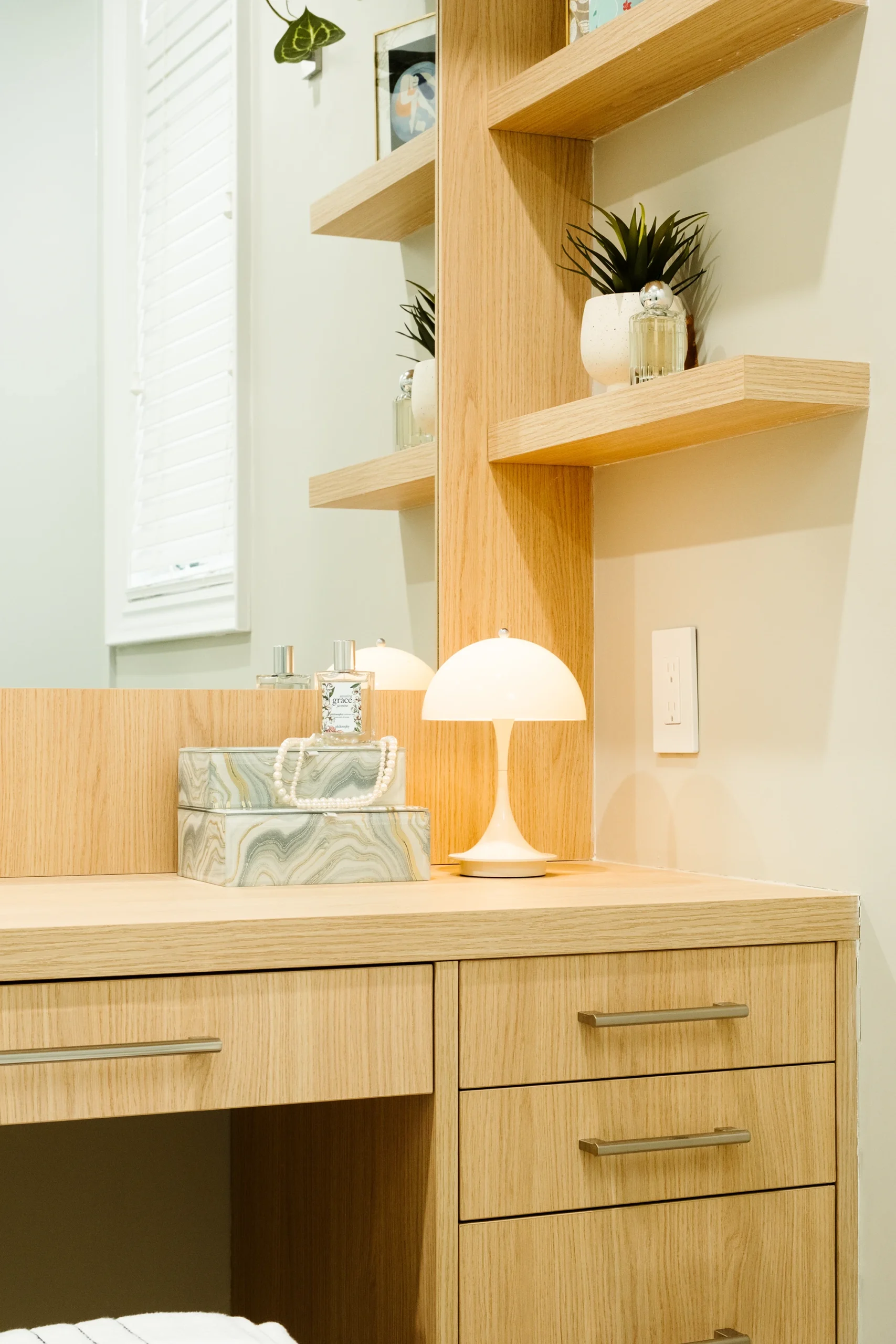 Bathroom renovation detail &mdash; Oakville &mdash; Studio Kimi
