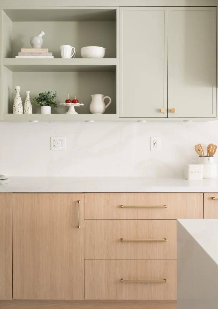 Erin Mills kitchen interior design — Mississauga — Studio Kimi Interior (view 7)