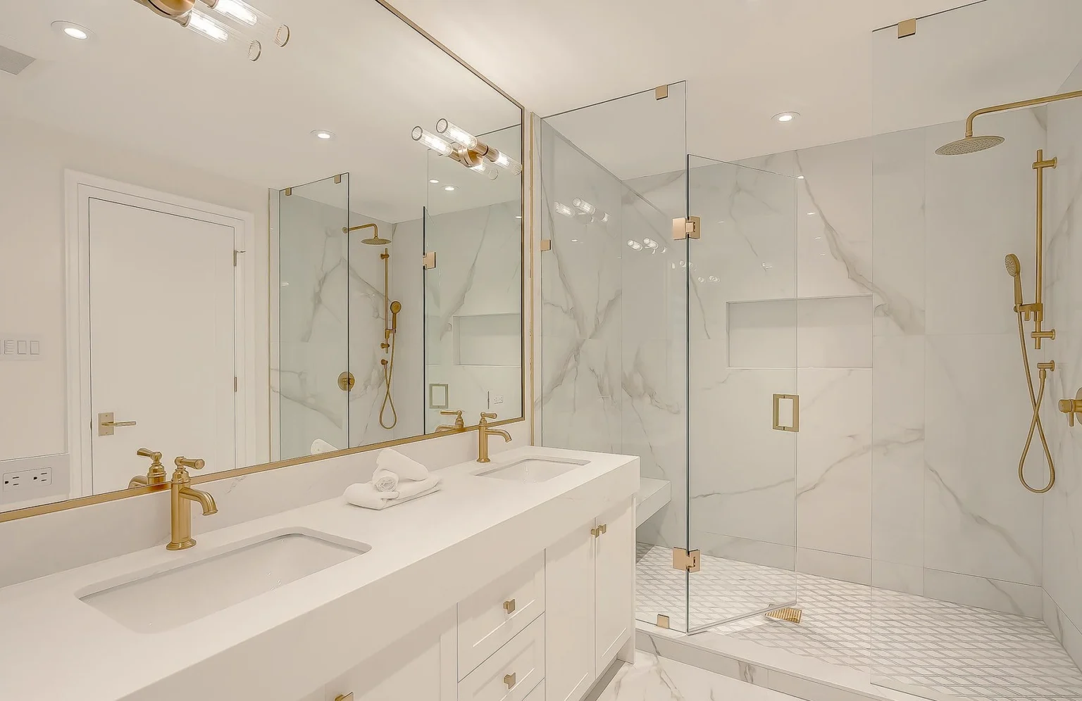 Maple Grove full home interior design — Oakville — Studio Kimi Interior (view 1)