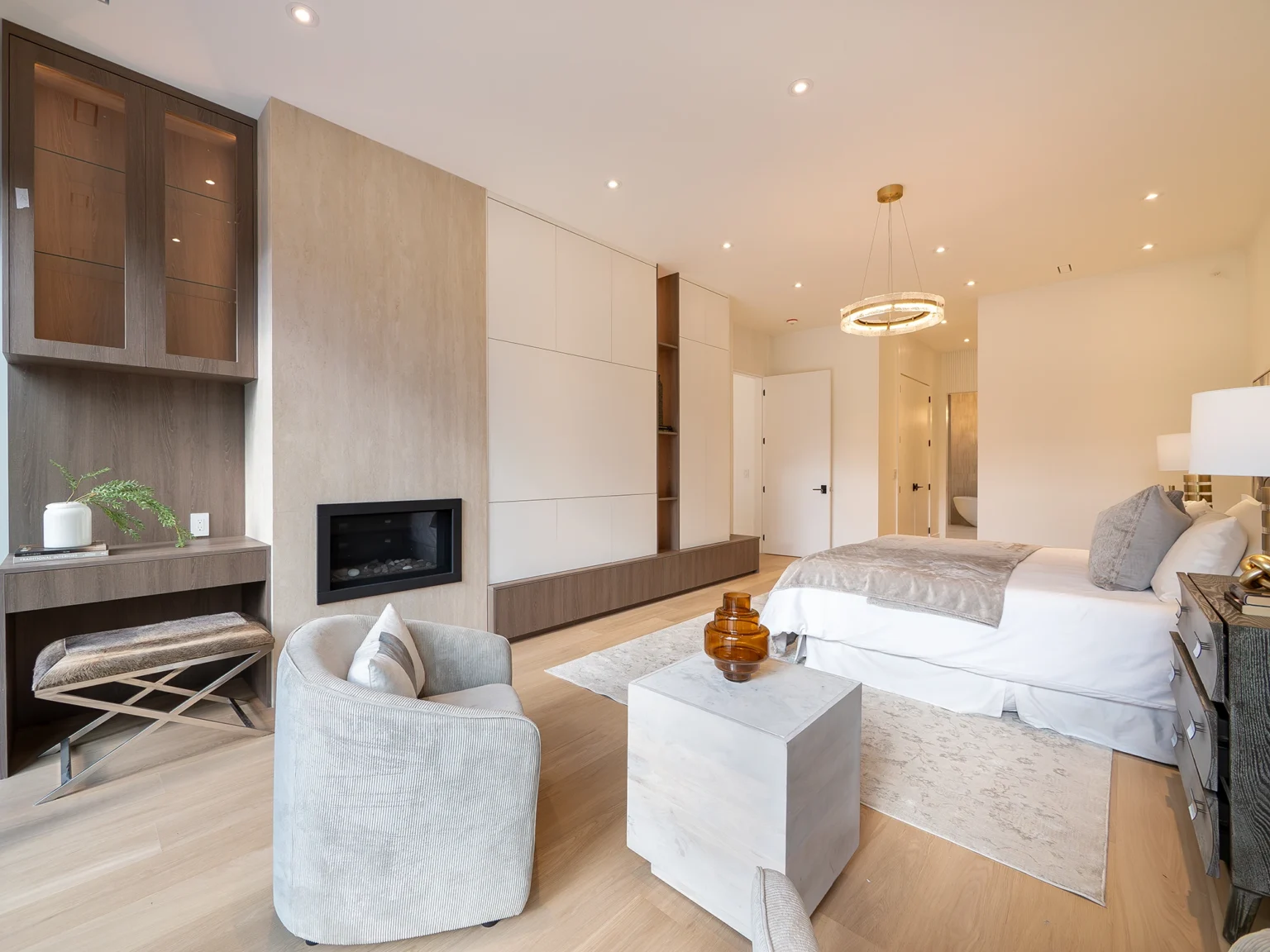 Mona custom home interior design — Port Credit, Mississauga — Studio Kimi Interior (view 5)