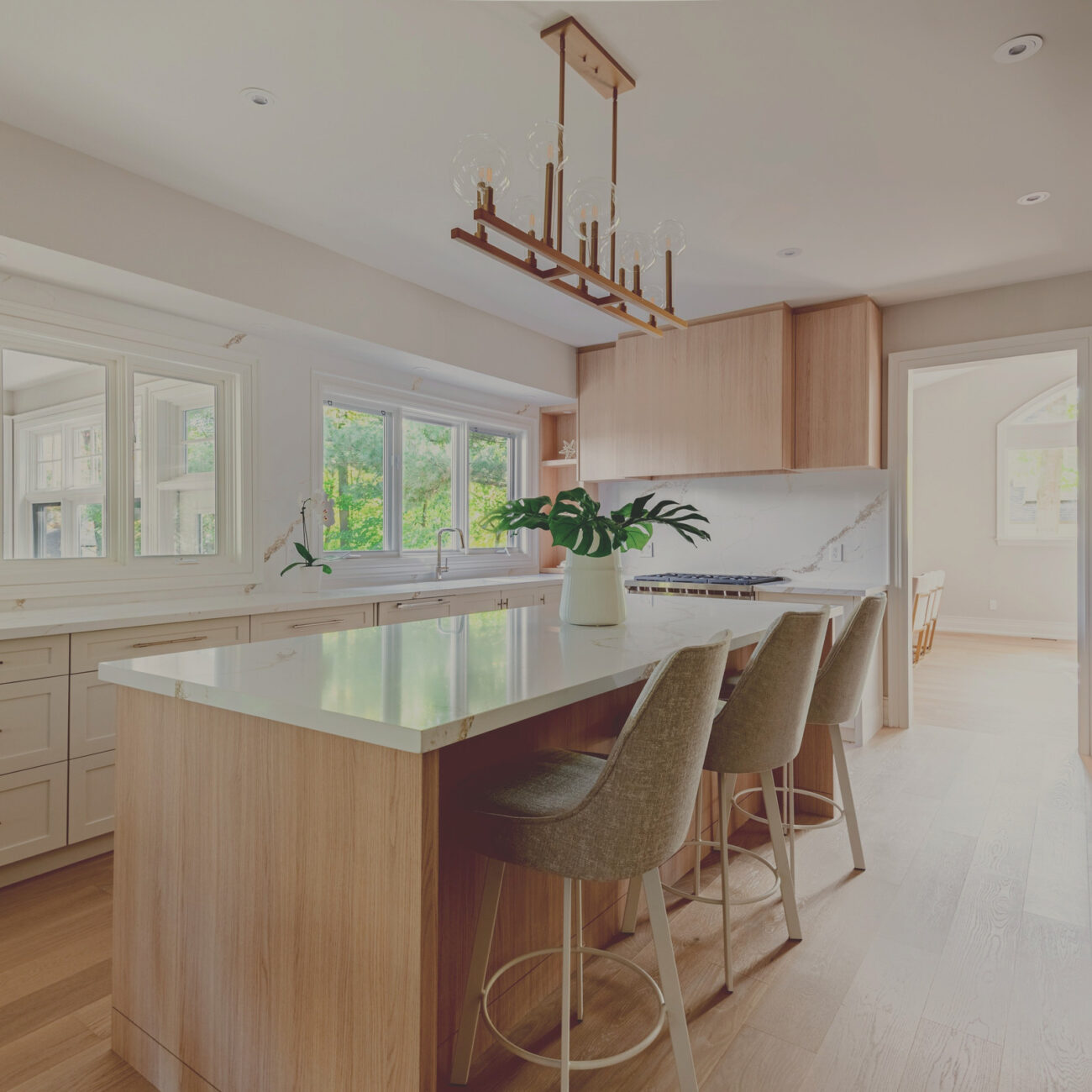 Duncan kitchen with oak island — Studio Kimi whole-home design and build in Oakville