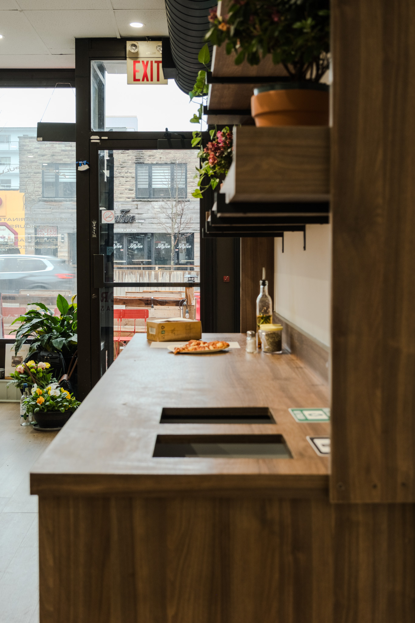 The bright window counter